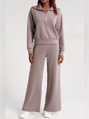 Airessentials Shimmer Wide Leg - Smoke Silver | SPANX - size XL. Insanely cozy